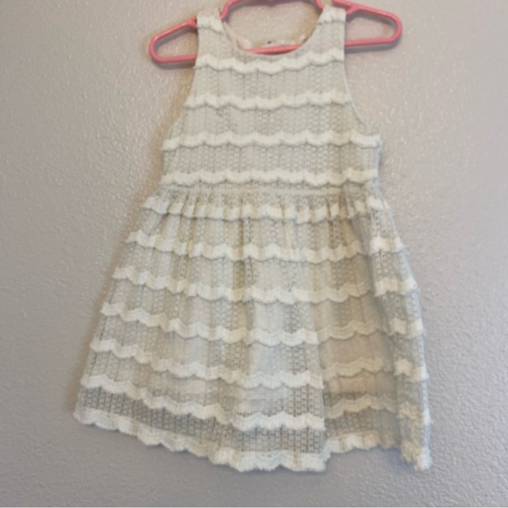 Girls ivory scalloped Lace formal Dress gold zipper -3T